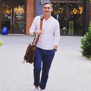 Meet your Posher, Chase